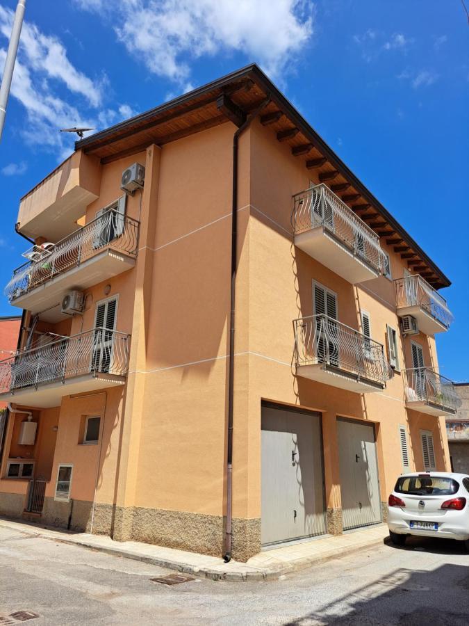La Casa Vacanza Фалконе Екстериор снимка